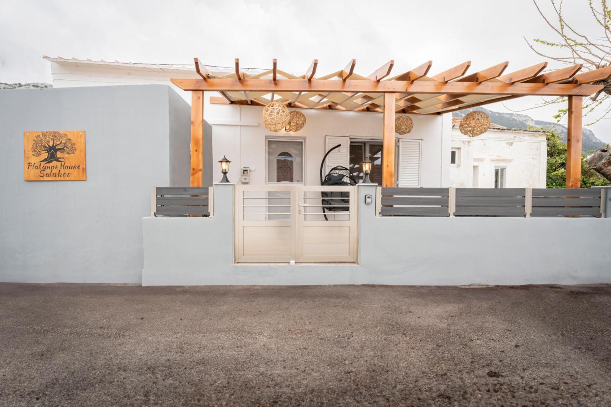 Platanos House Ferienhaus *